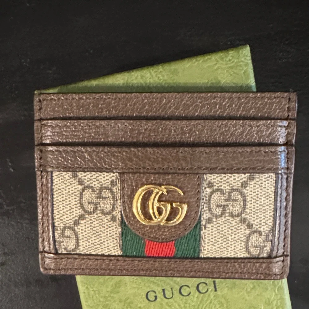 Gucci GG Supreme Brown and Green Card Holder - Picture 3 of 8